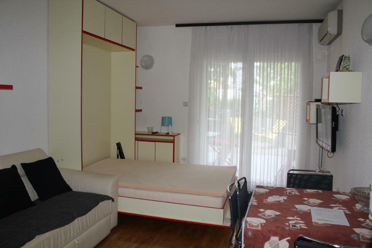 Appartement Apartmajsko Naselje Zusterna à Koper Extérieur photo